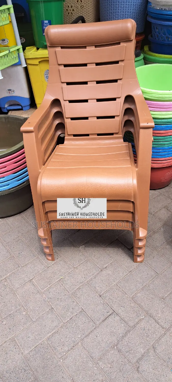 Brown Highback Plastic Chairs