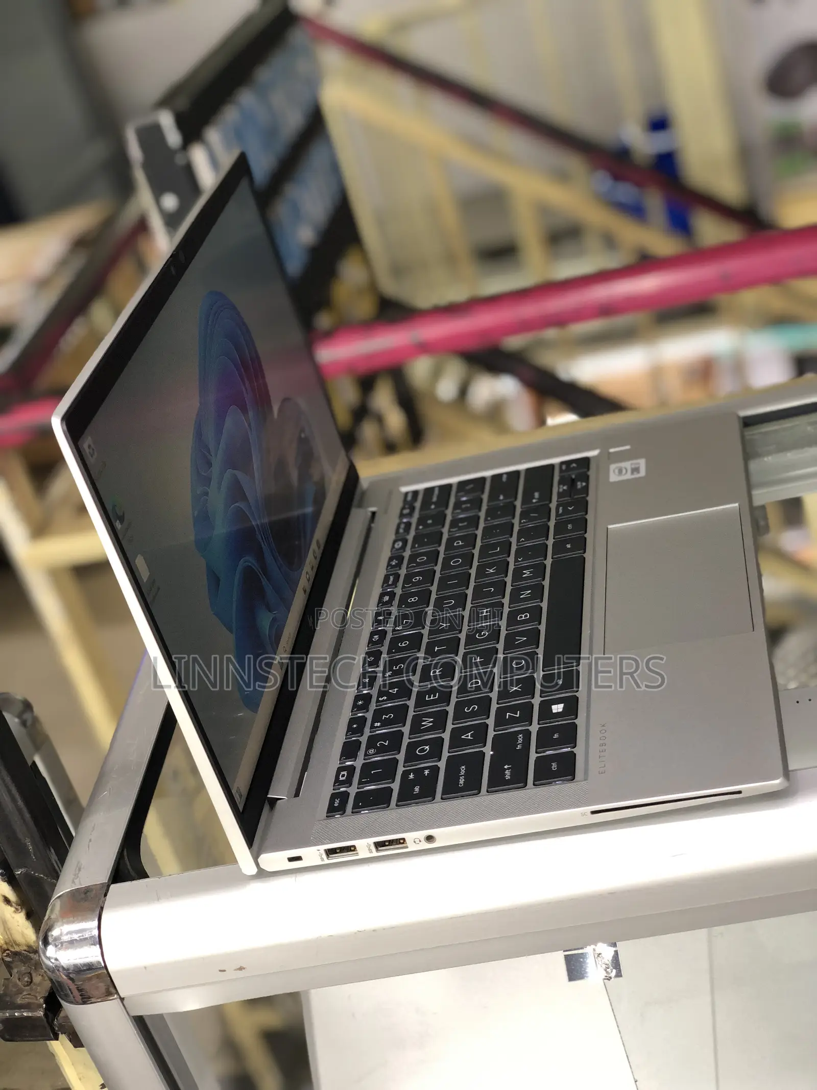 Laptop HP EliteBook 830 G7 16GB Intel Core I7 SSD 256GB