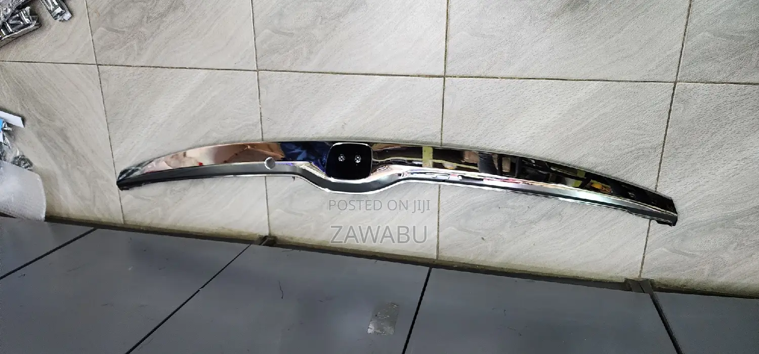 Hond Fit Hybrid Boot Handle Chrome 2015
