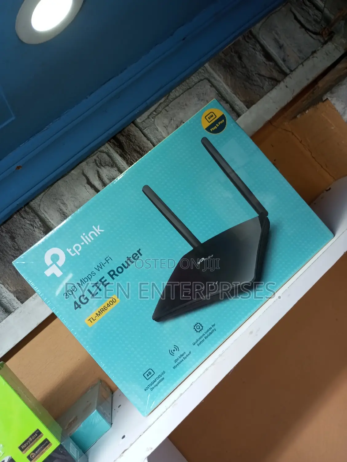 MR6400 Tp-Link Router