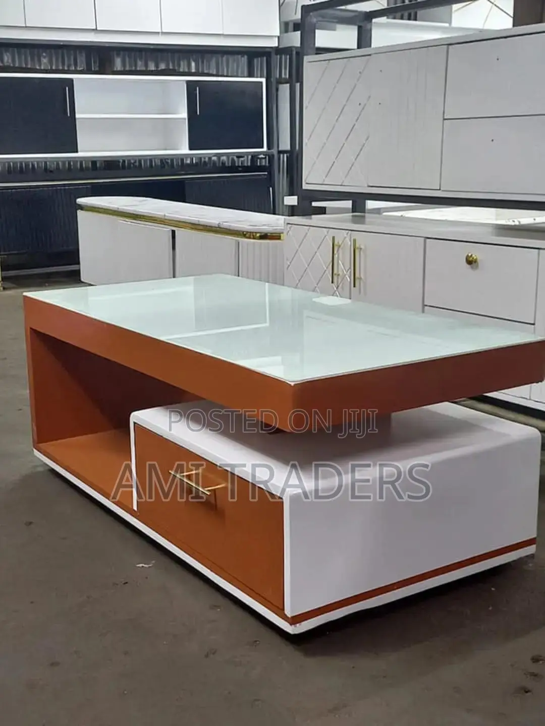 Classic Glads Top Coffee Table
