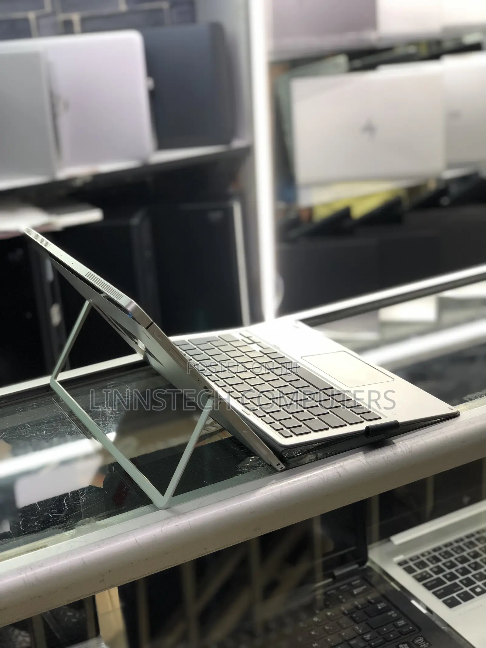 Laptop HP Elite X2 1012 G2 8GB Intel Core I5 SSD 256GB