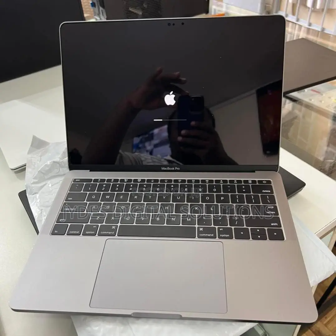 Laptop Apple MacBook Pro 2016 8GB Intel Core I5 SSD 256GB