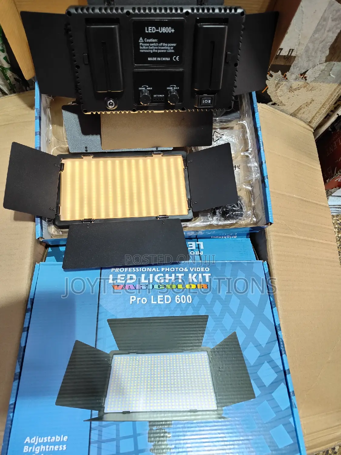 Pro Led 600+ Photography Light.
