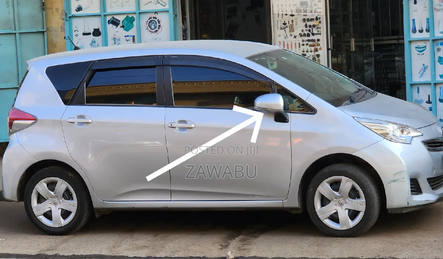 Side Mirror Blinker TOYOTA RACTIS 2012<