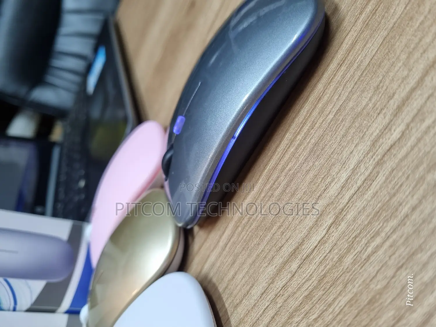 Wireless Rechargable Bluetooth Mouse