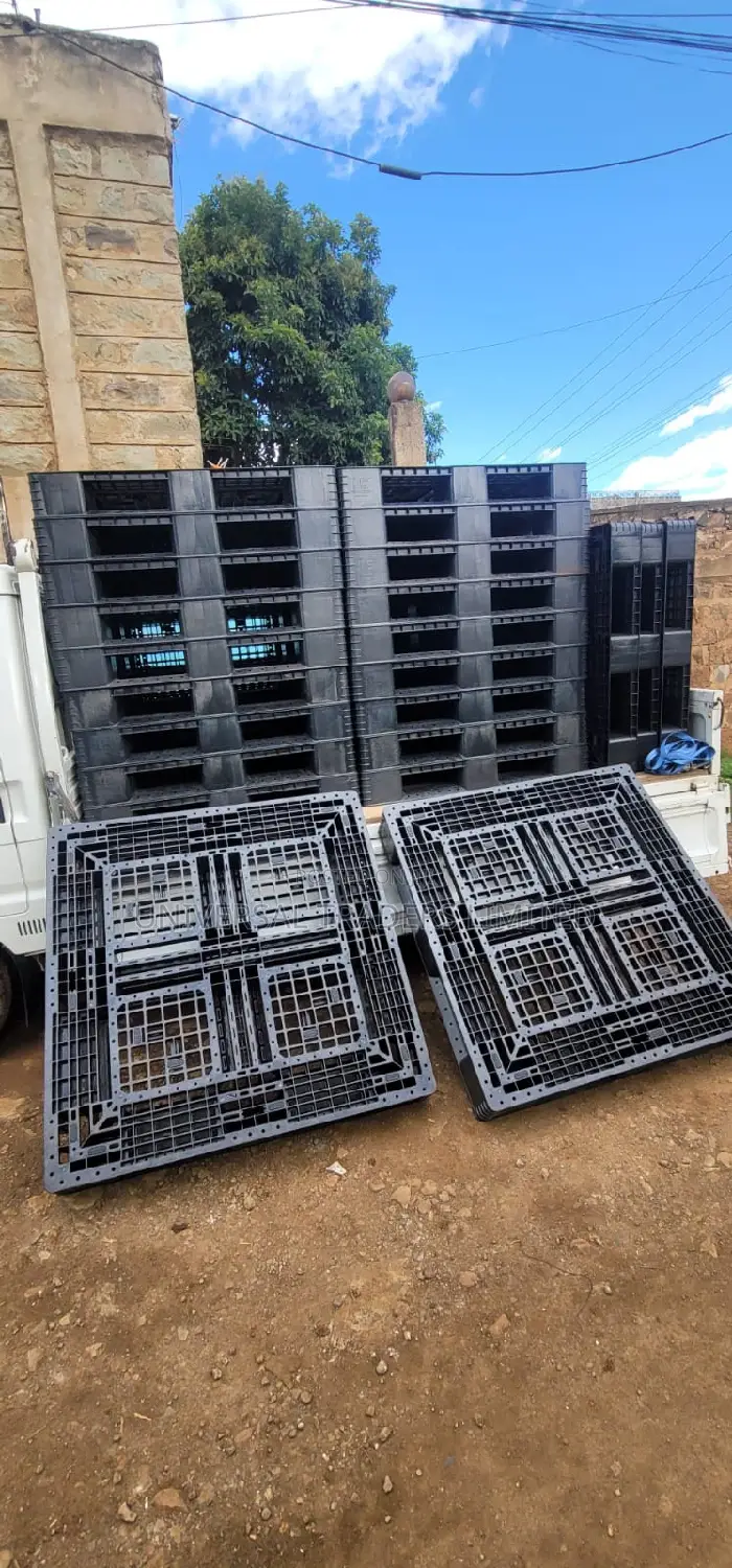 Premium Heavy Duty Plastic Pallets. Condition : Brand New