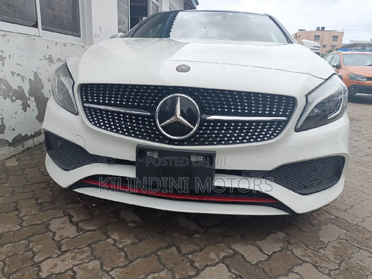Mercedes-Benz B-Class Base B 250e 2017 White