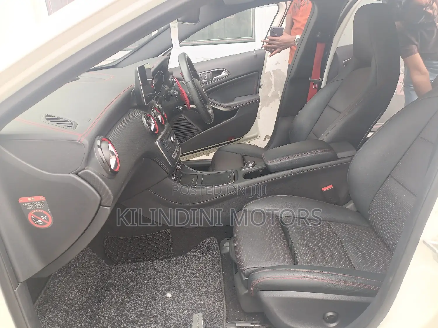 Mercedes-Benz B-Class Base B 250e 2017 White