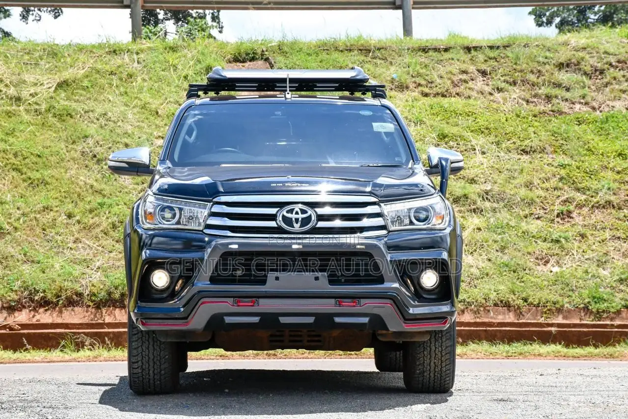 Toyota Hilux 2017 Black