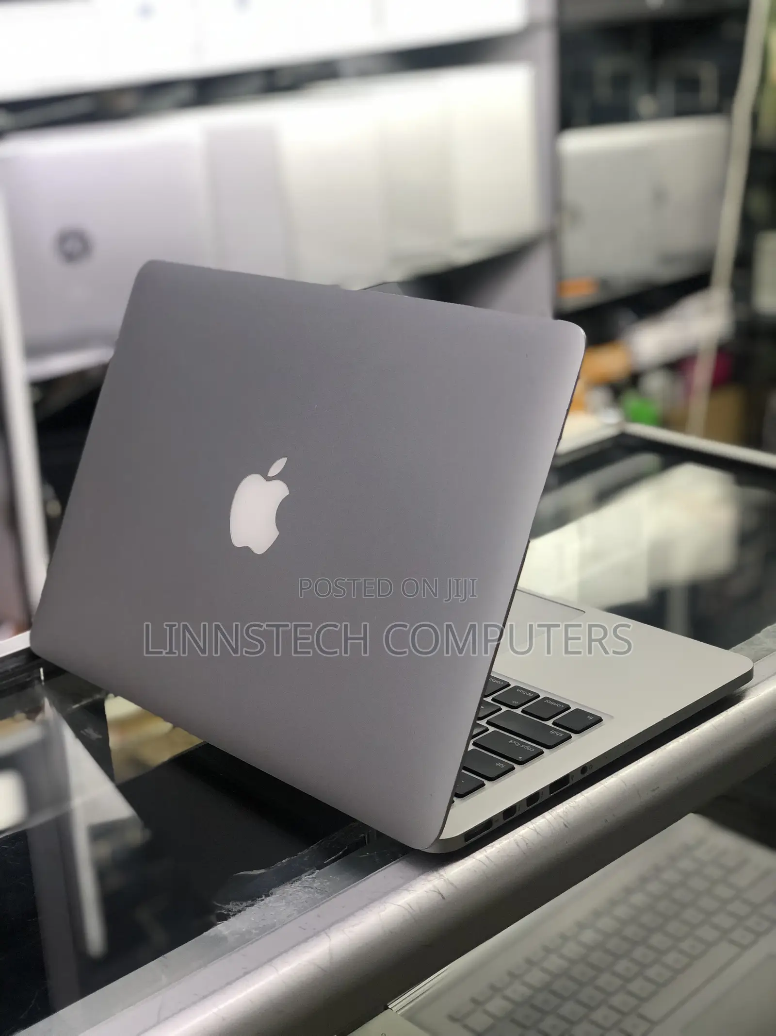 Laptop Apple MacBook Pro 2015 8GB Intel Core I5 SSD 256GB