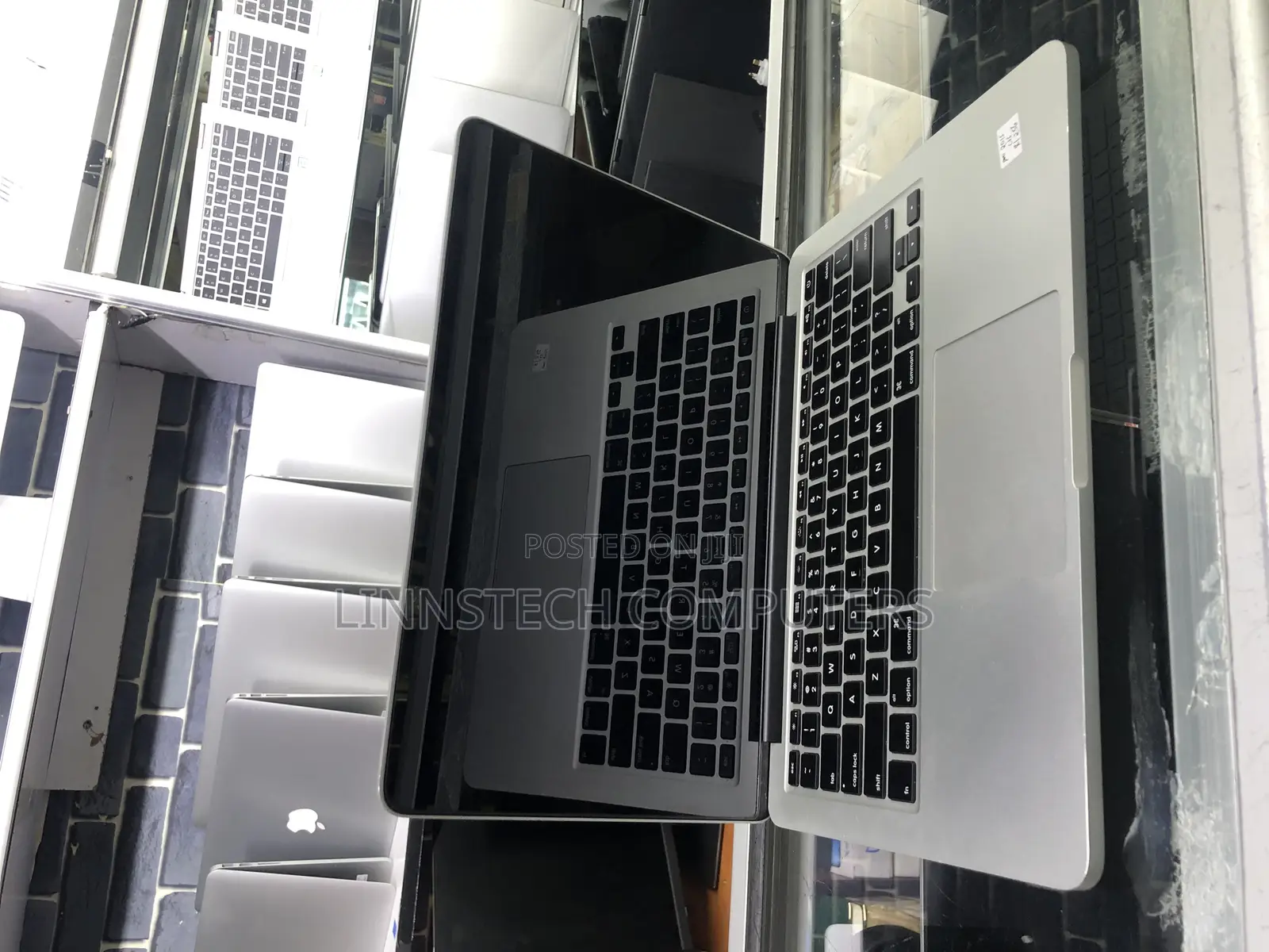 Laptop Apple MacBook Pro 2015 8GB Intel Core I5 SSD 256GB