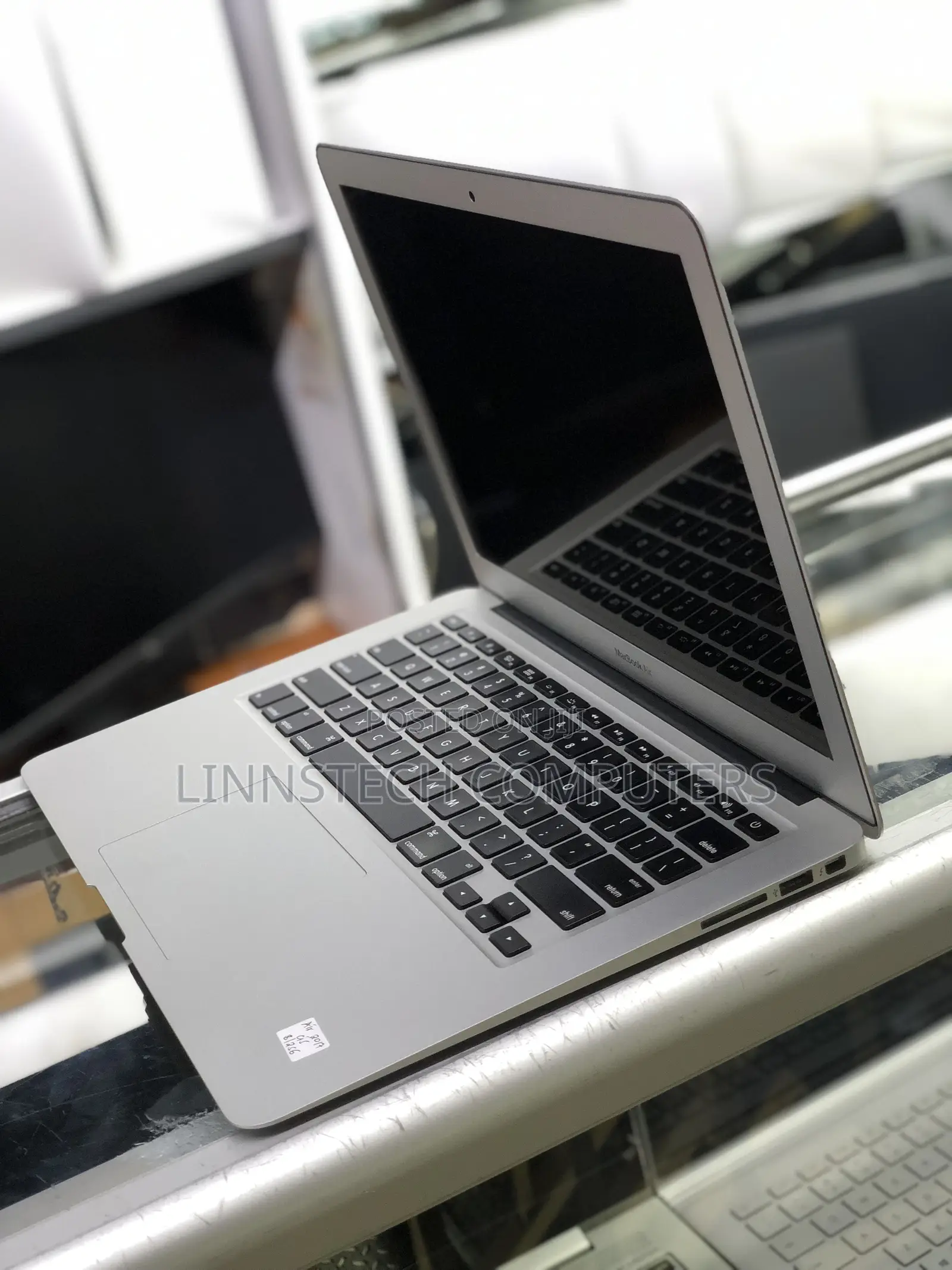 Laptop Apple MacBook Air 2017 8GB Intel Core I7 SSD 256GB