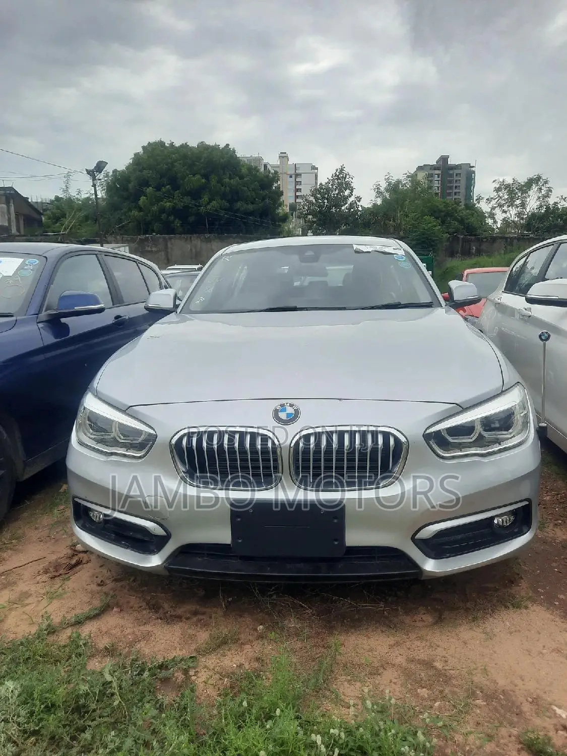 BMW 118i 2017 Silver