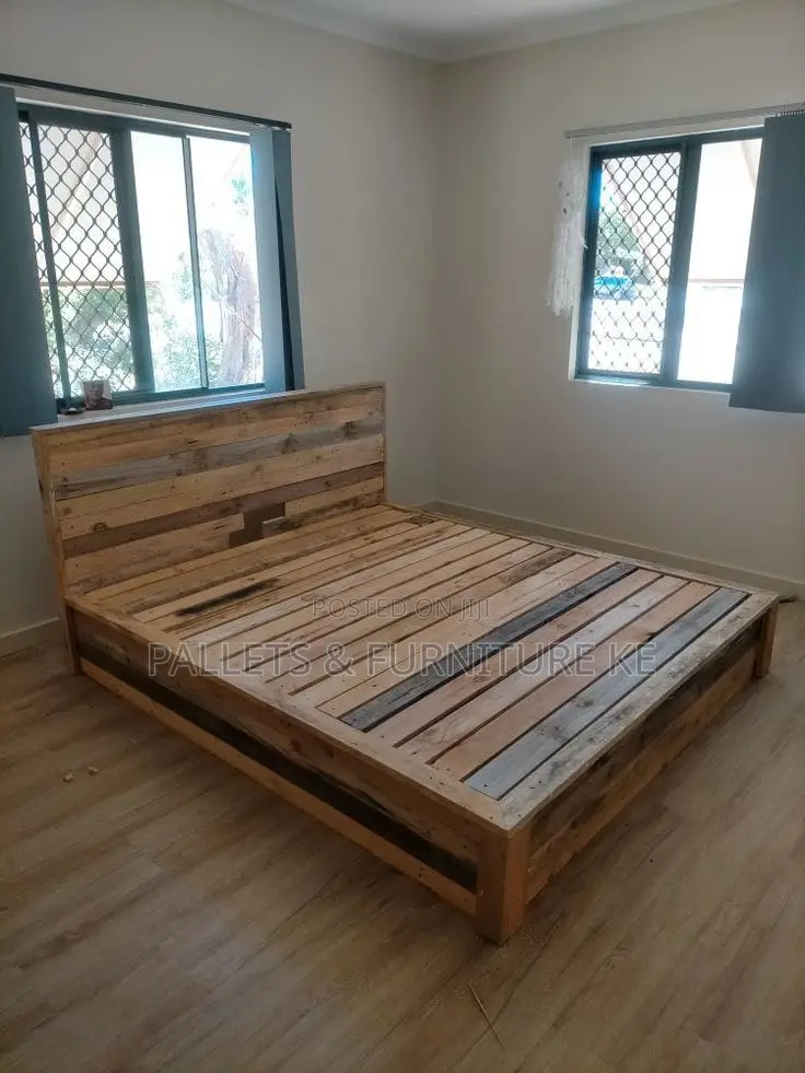 Pallet Elegance Bed #908