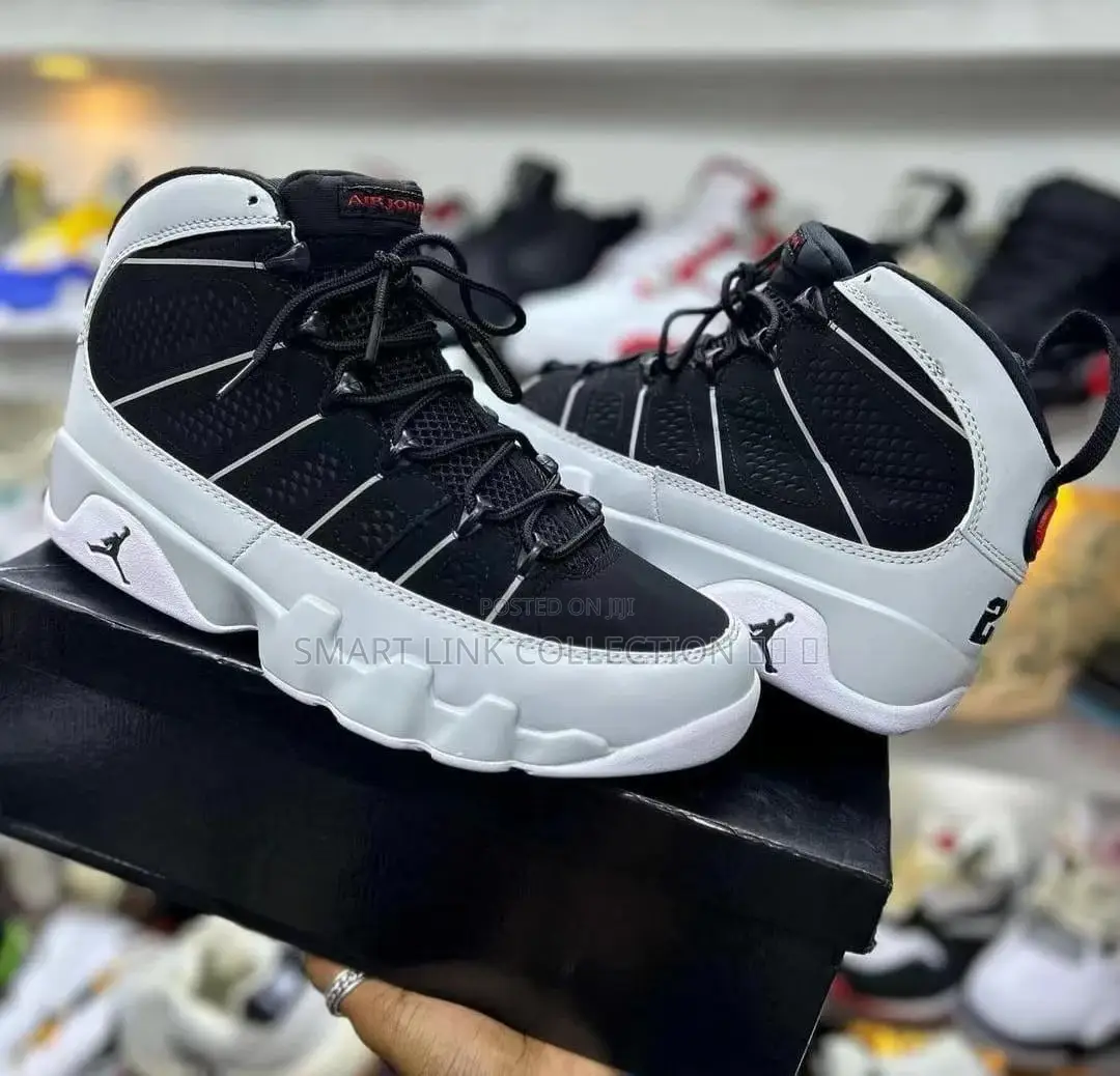 Air Jordan 9