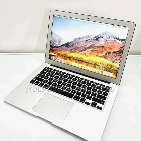Laptop Apple MacBook Air 2015 8GB Intel Core I7 SSD 256GB