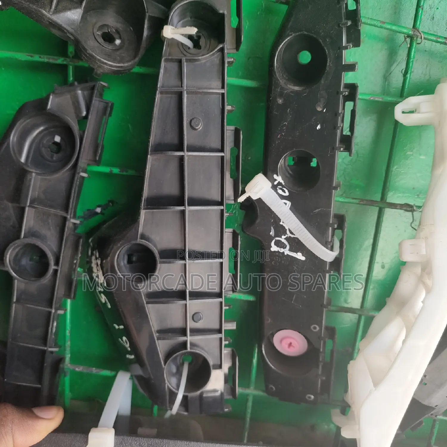Toyota Fielder 161 2012/2013 Front Bumper Bracket/Slide