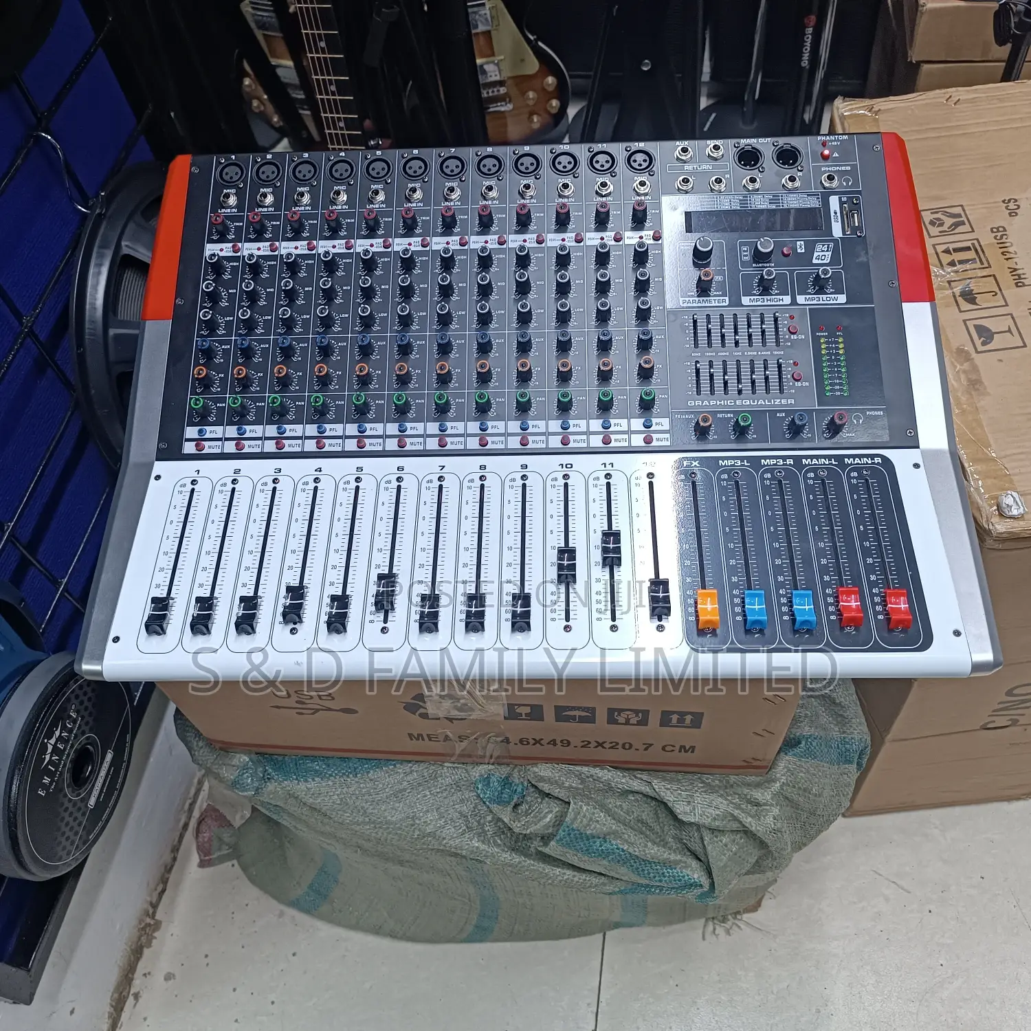 Yamaha PHY-12USB Powered Mixer