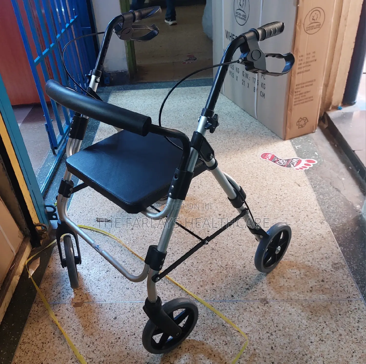 Walker Rollator With Seat ||Mobi Aid