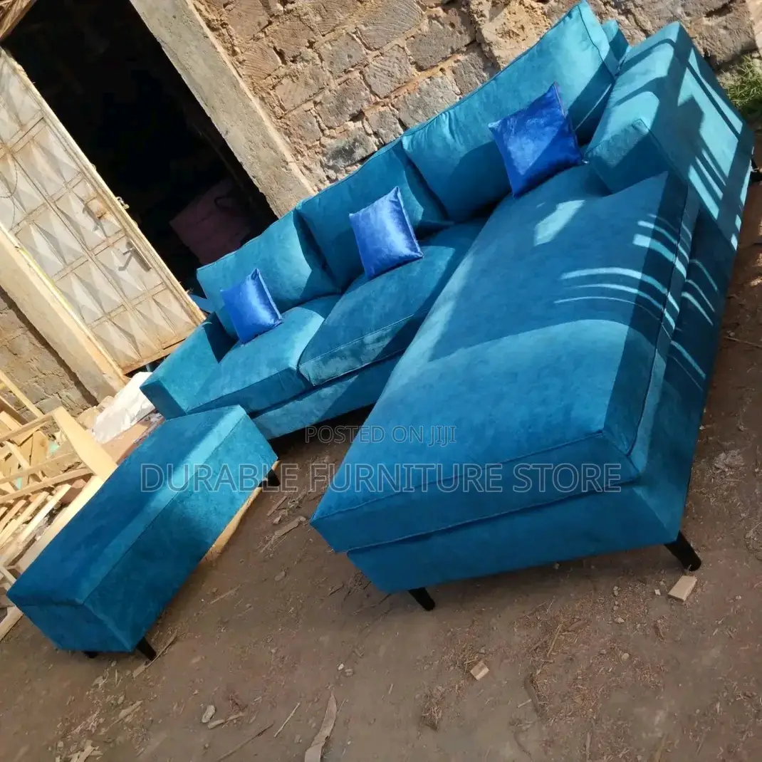 6 Seater Coner Seat Sofa and a Table