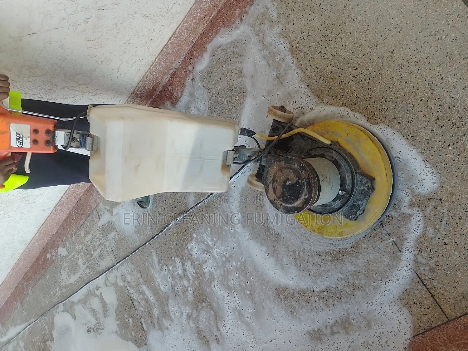 Apartment Floor Scrubbing and Cleaning