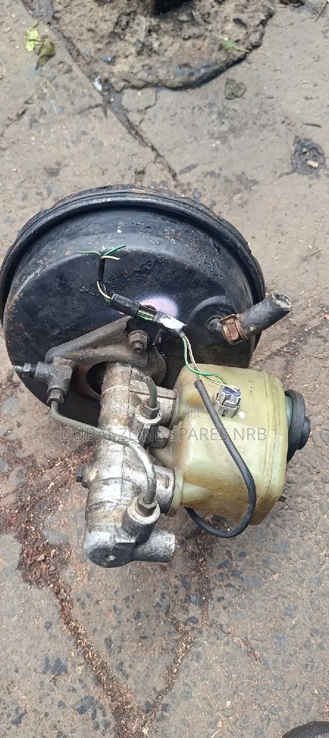 Prado J95, Hilux Surf Brake Master Cylinders, Boosters.