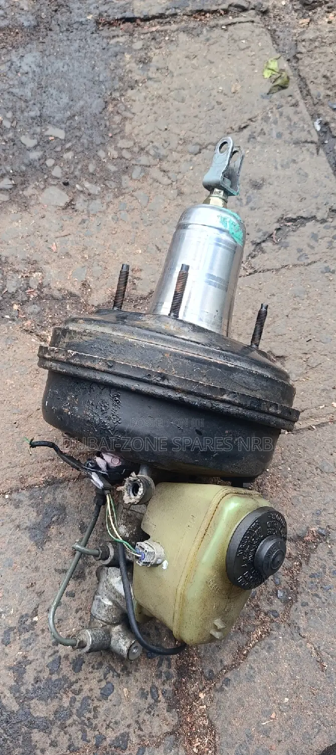 Prado J95, Hilux Surf Brake Master Cylinders, Boosters.