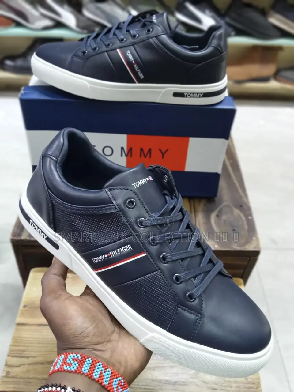 Tommy Hilfiger 