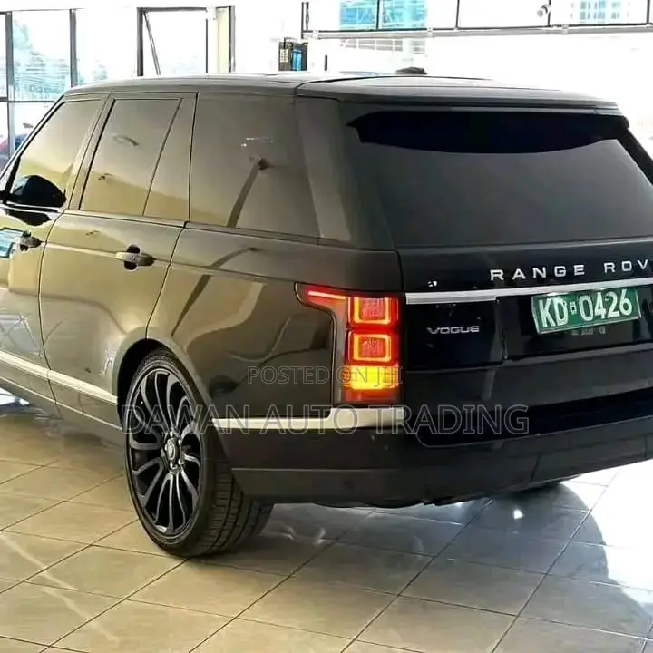 Land Rover Range Rover Vogue 2017 Black