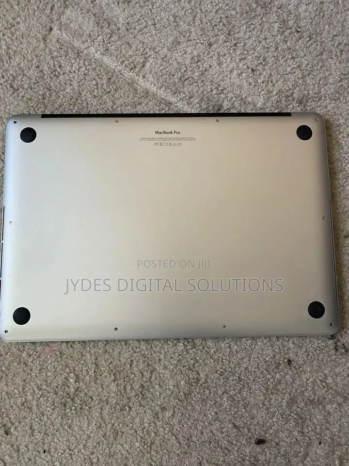 Laptop Apple MacBook Pro 2015 16GB Intel Core I7 SSD 256GB