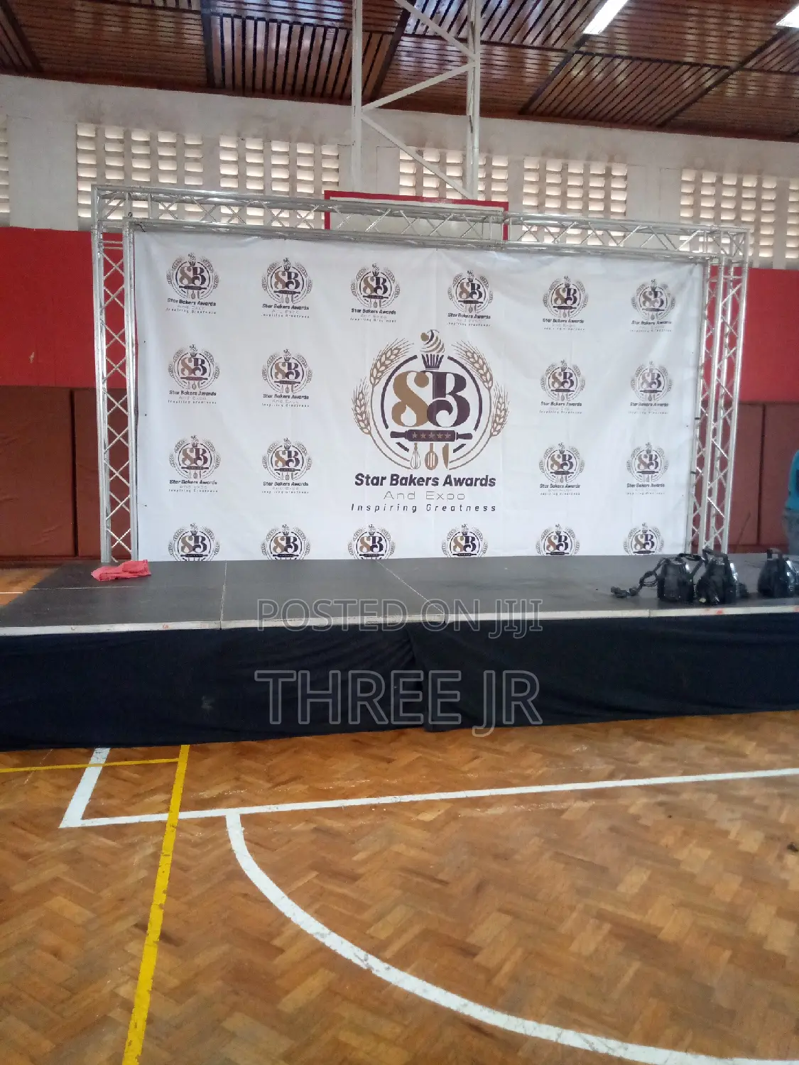 Weekends Set Up of Stage Goal Post Truss for Bunner