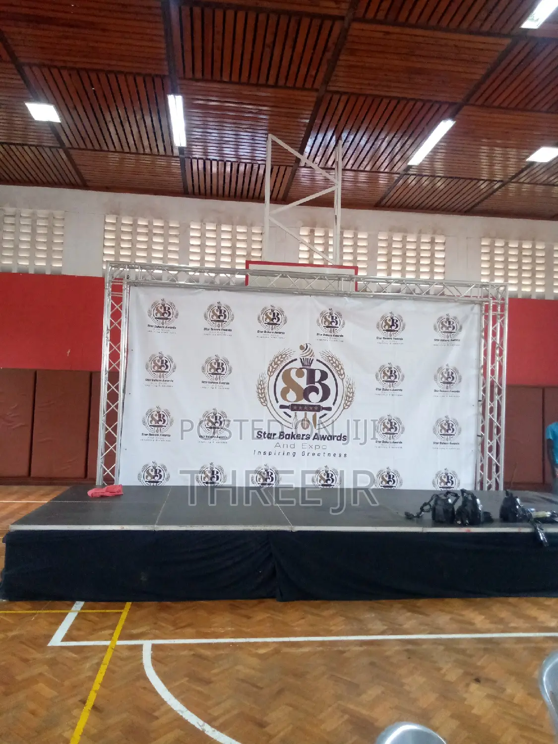 Weekends Set Up of Stage Goal Post Truss for Bunner