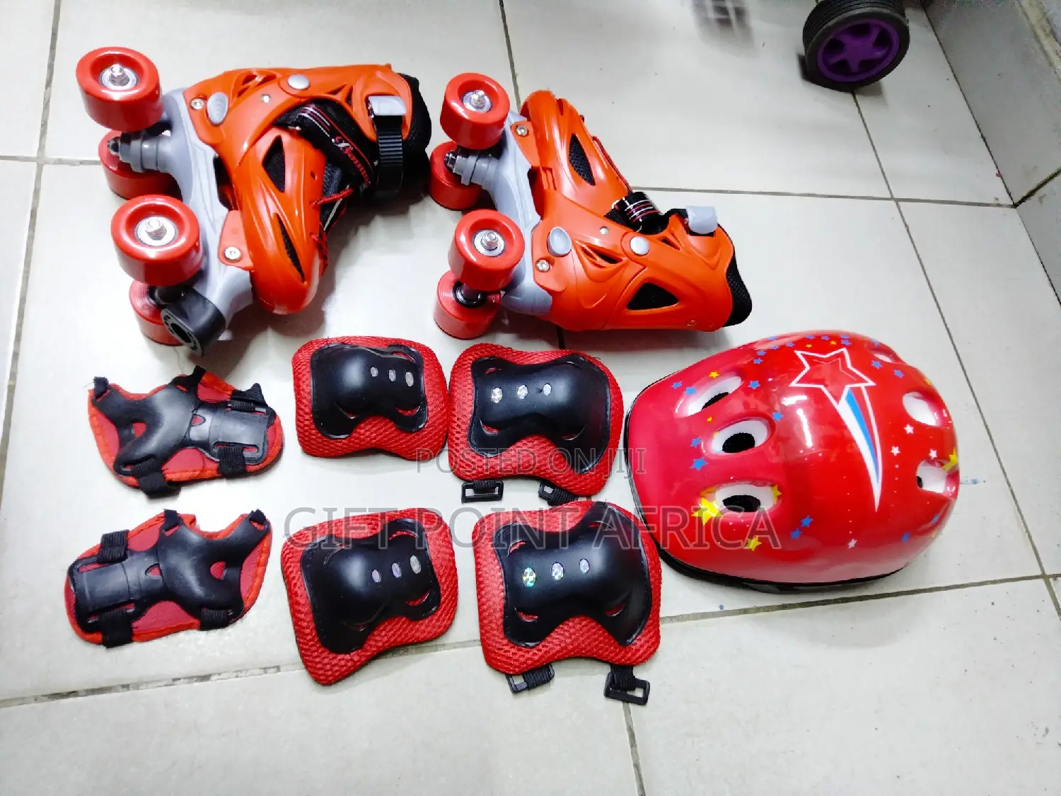 Red Full Set Four Wheel Skates for Kids (Quad Skates)