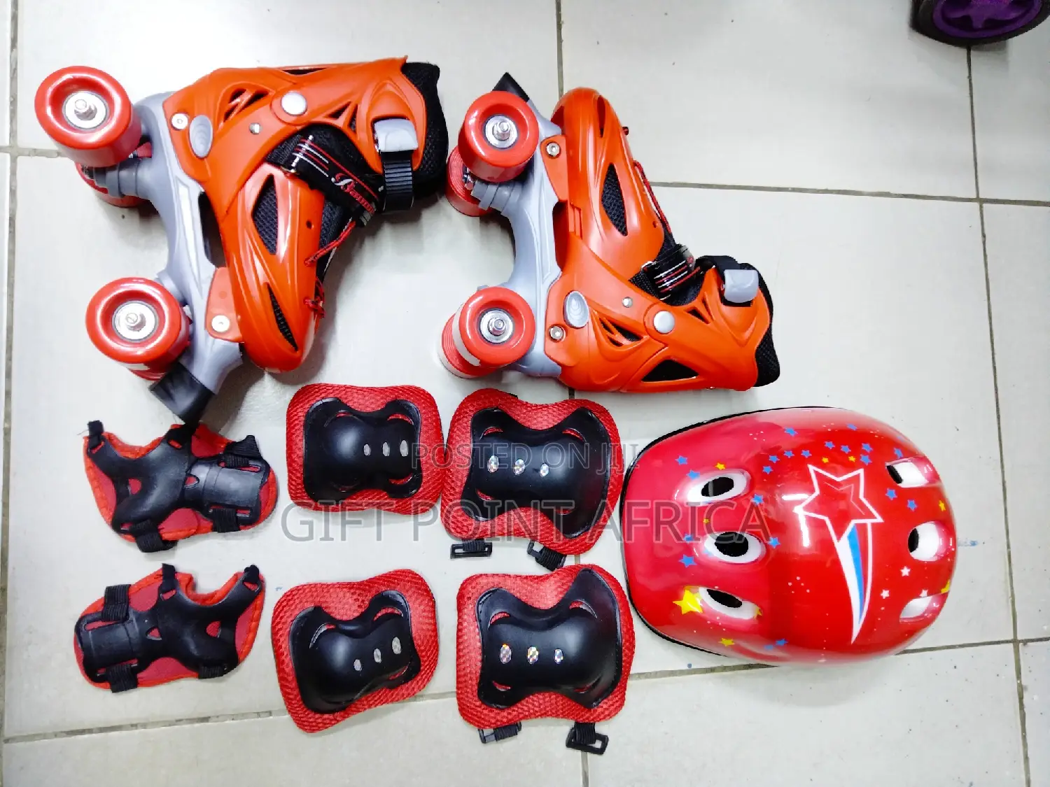 Red Full Set Four Wheel Skates for Kids (Quad Skates)