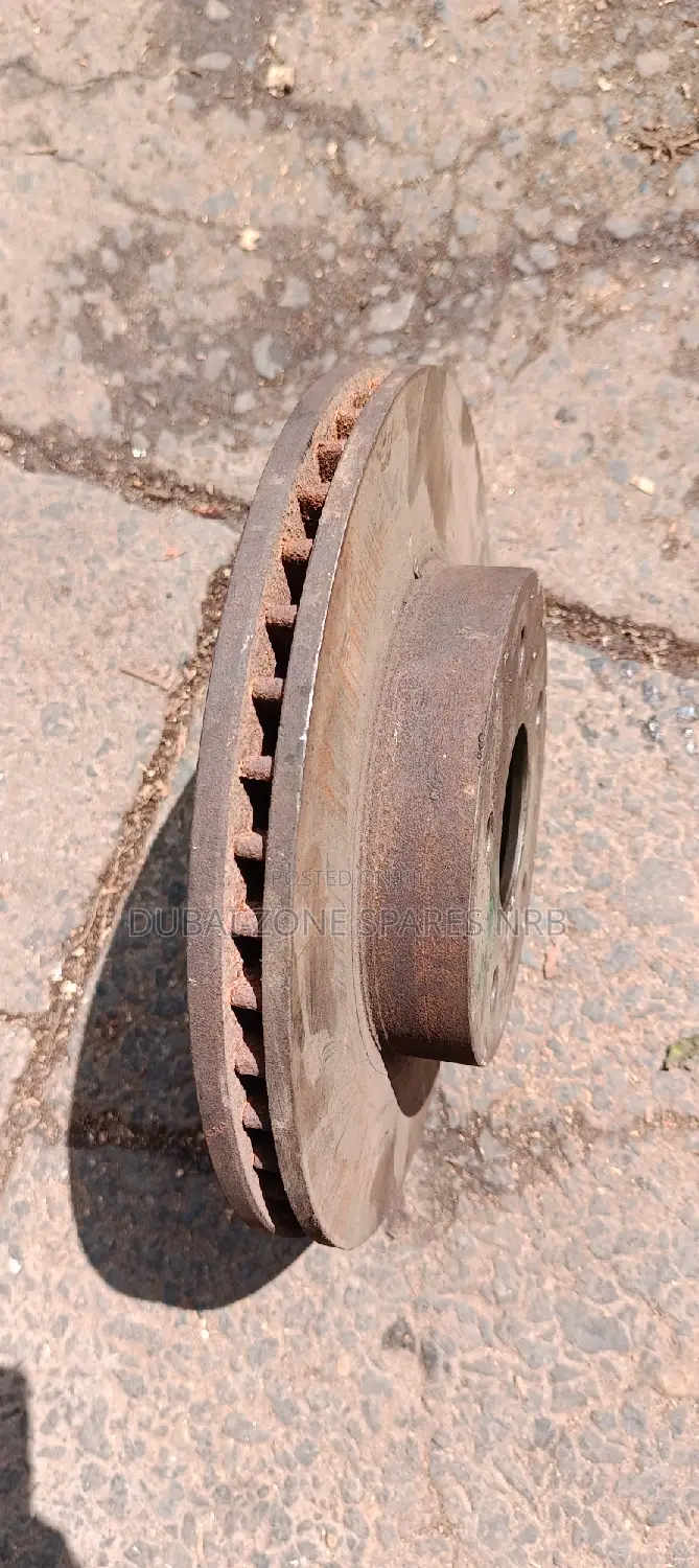 Front Brake Disk Hilux 2016 Vigo Rvolution 2 4-Wheel Drive.