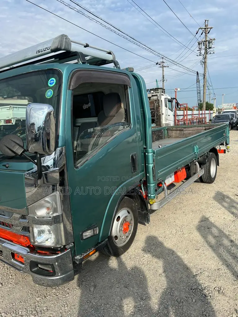 Isuzu Elf 2017 4tonnes
