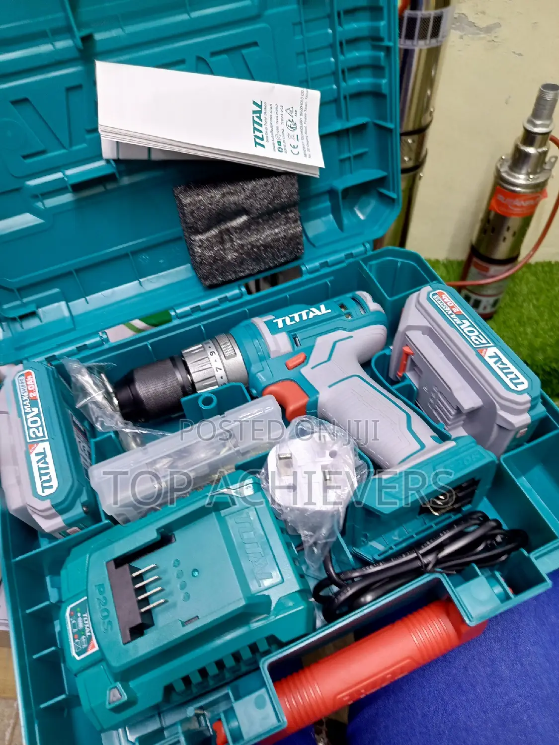 Total Cordless Hammer Drill 20v With 2 Batteries