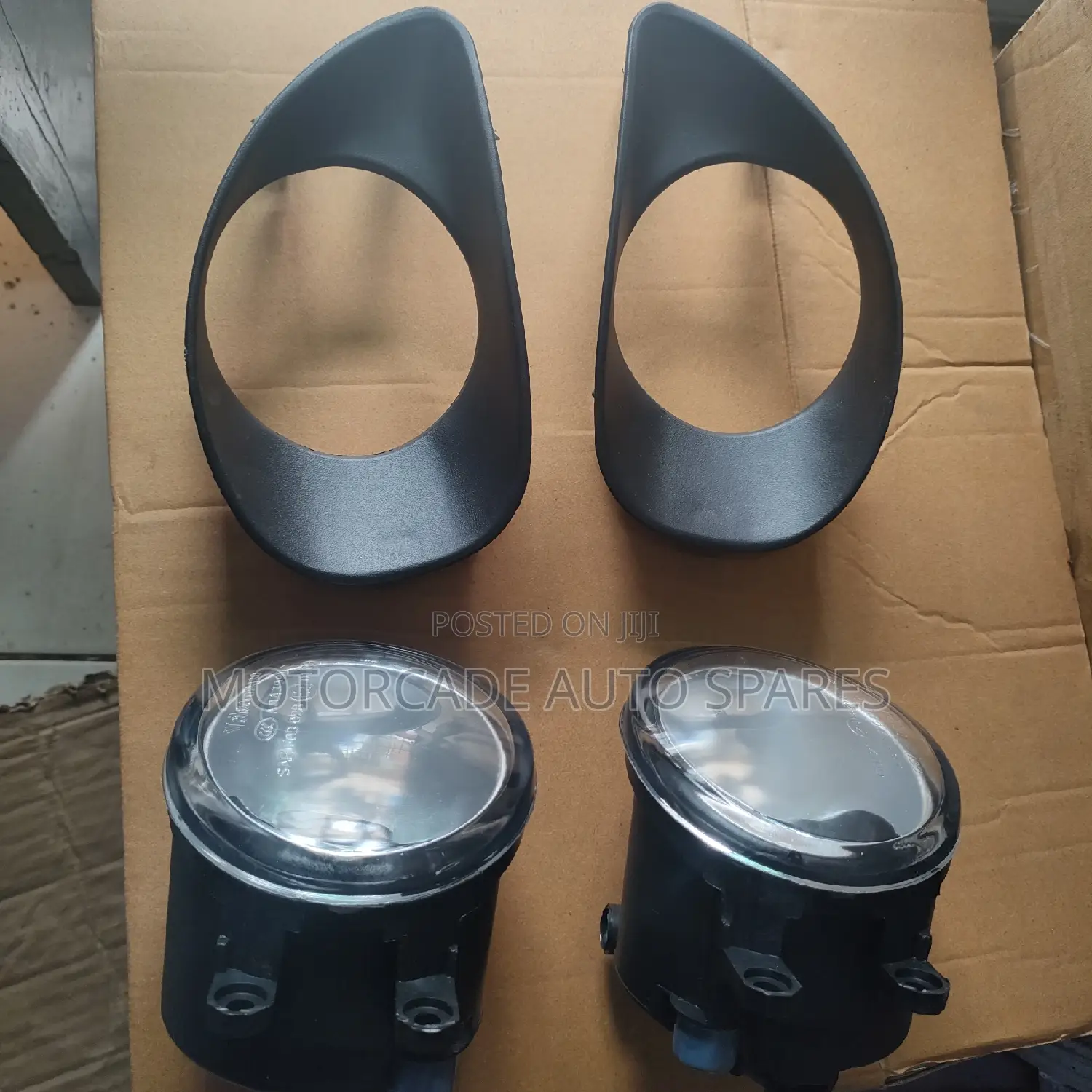 Toyota Vitz 2005/2006 Fog Lights