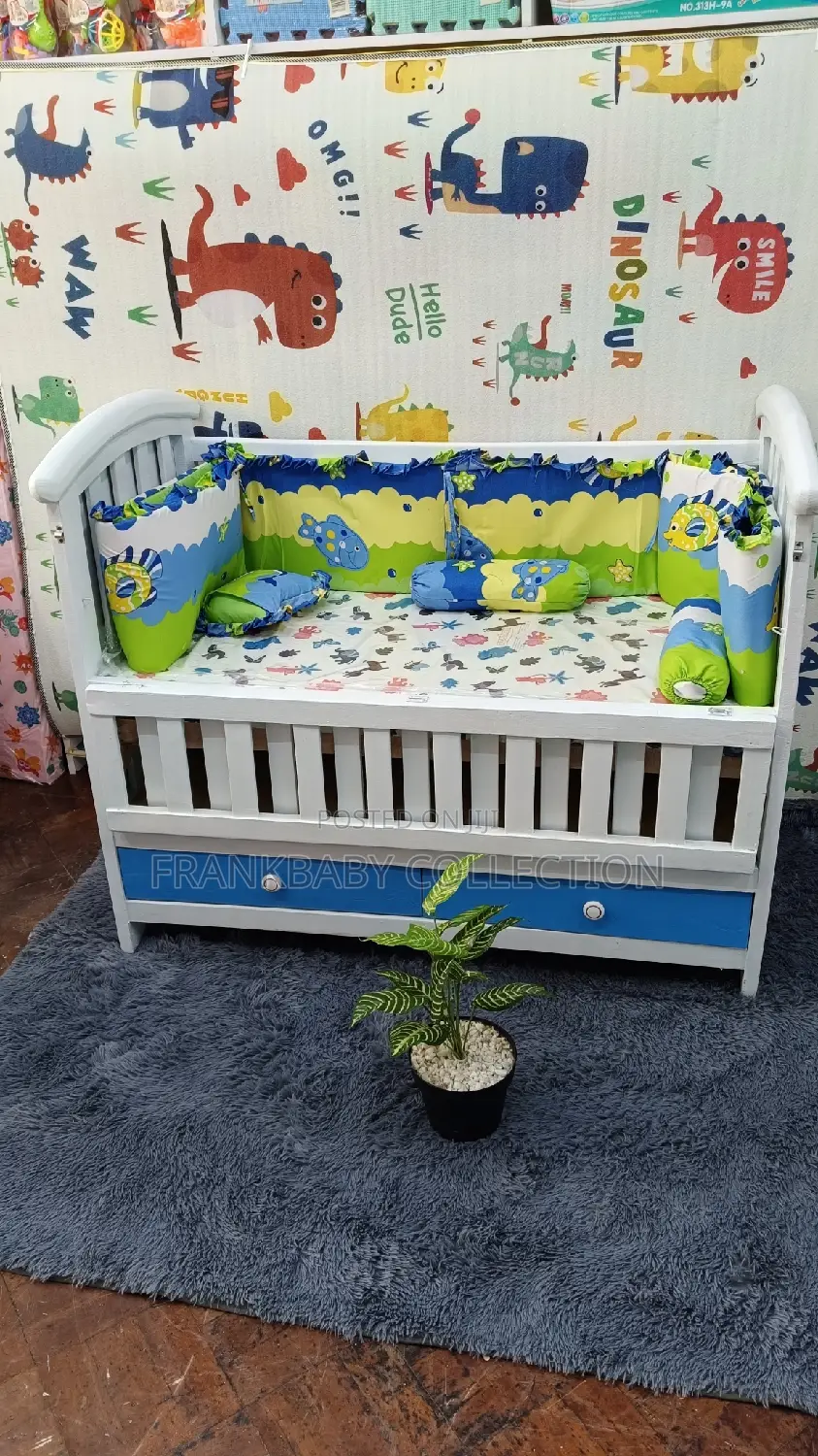 Baby Cot/Baby Bed/ Baby Crib