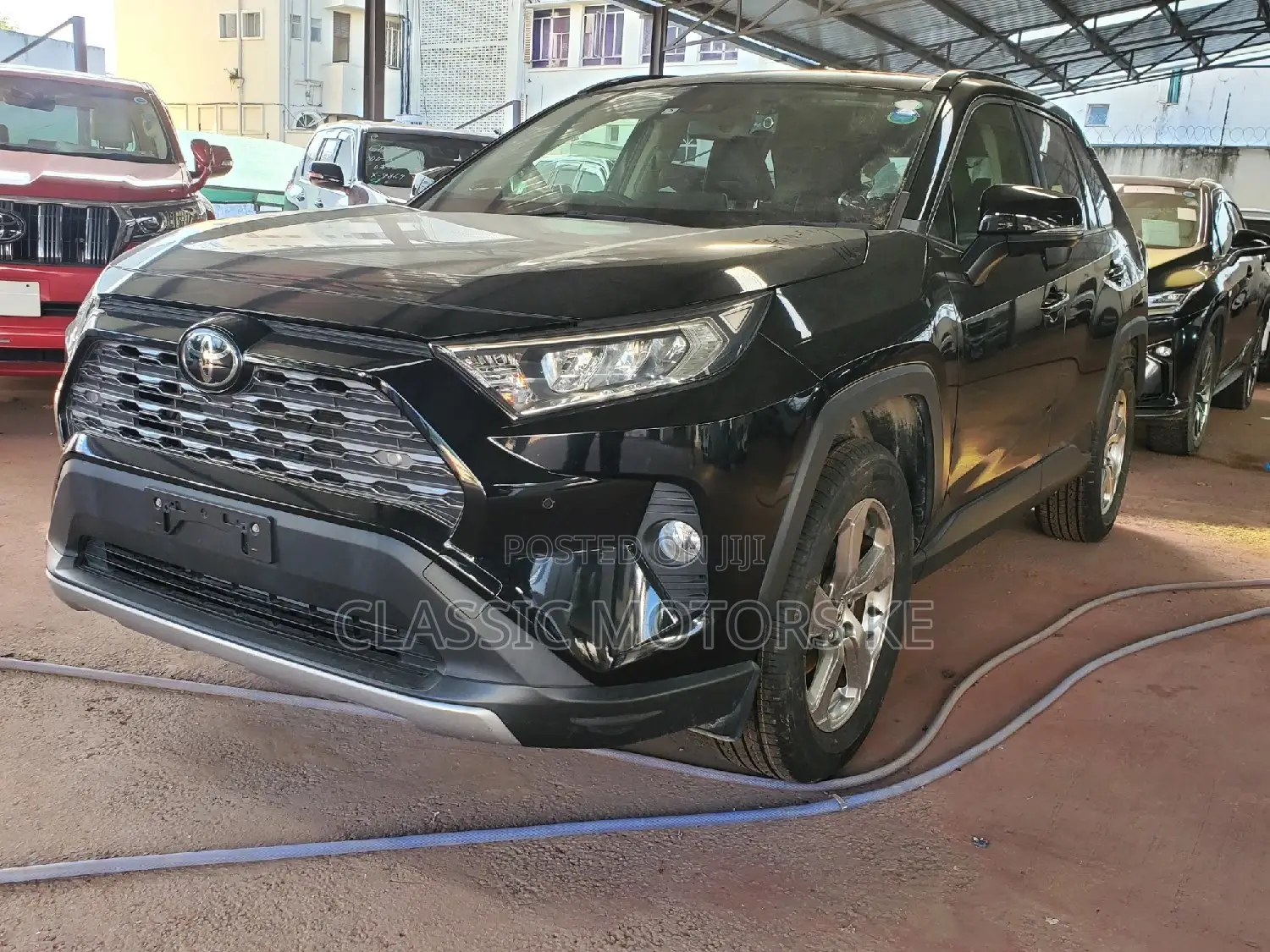 Toyota RAV4 XLE Premium 2022 Black