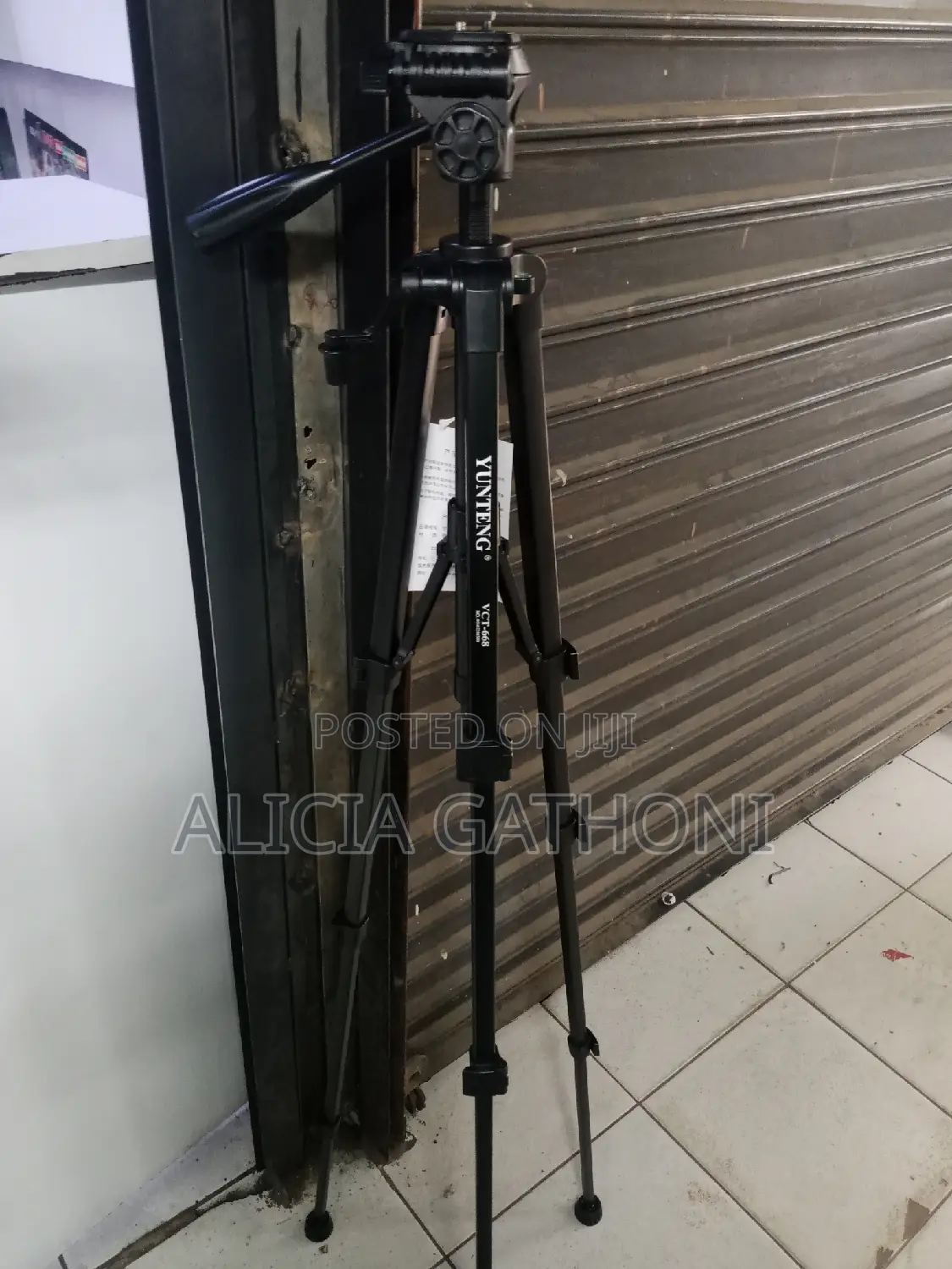 Yunteng VCT_668 Camera Tripod