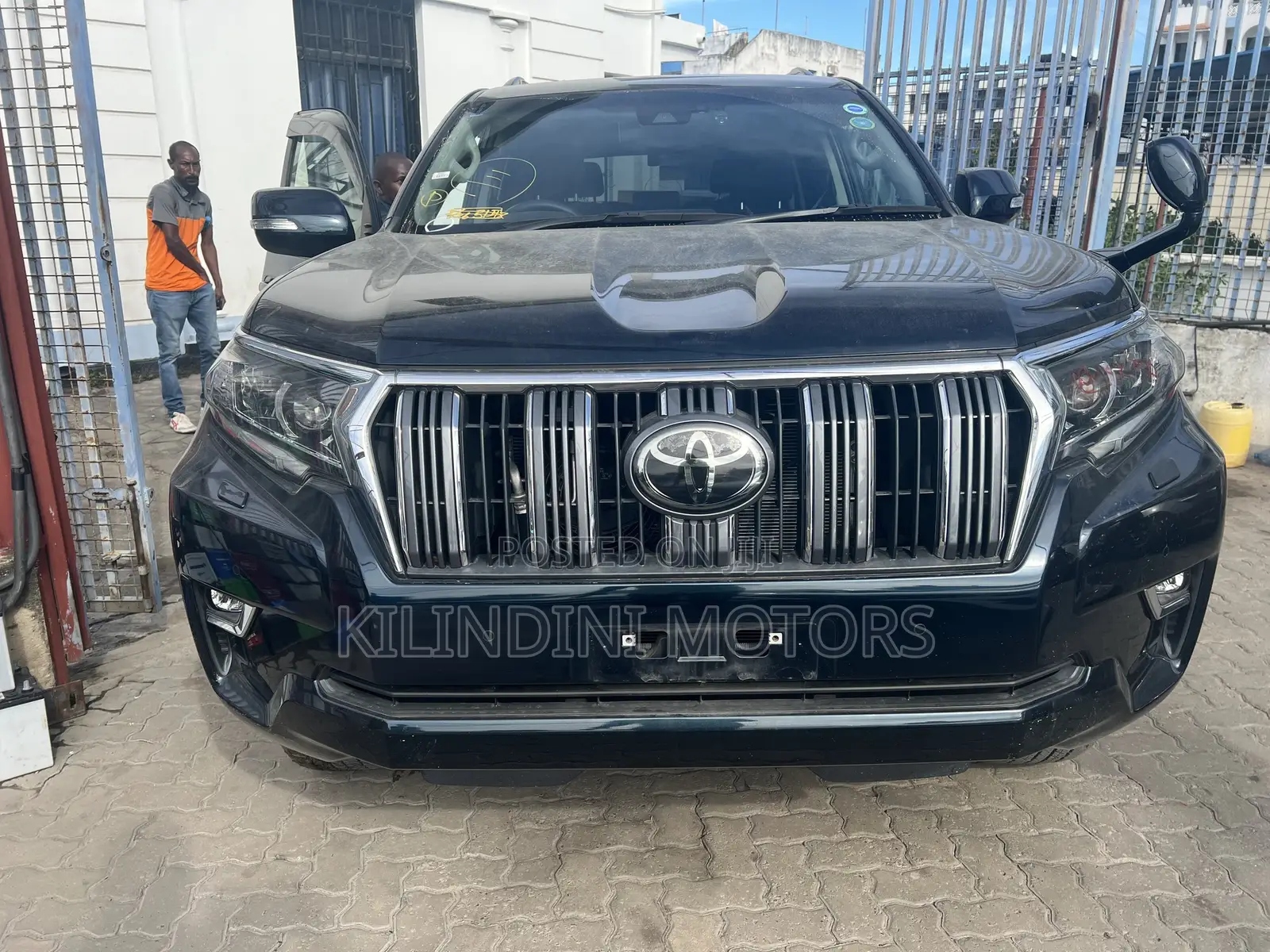 Toyota Land Cruiser Prado 2017 Black