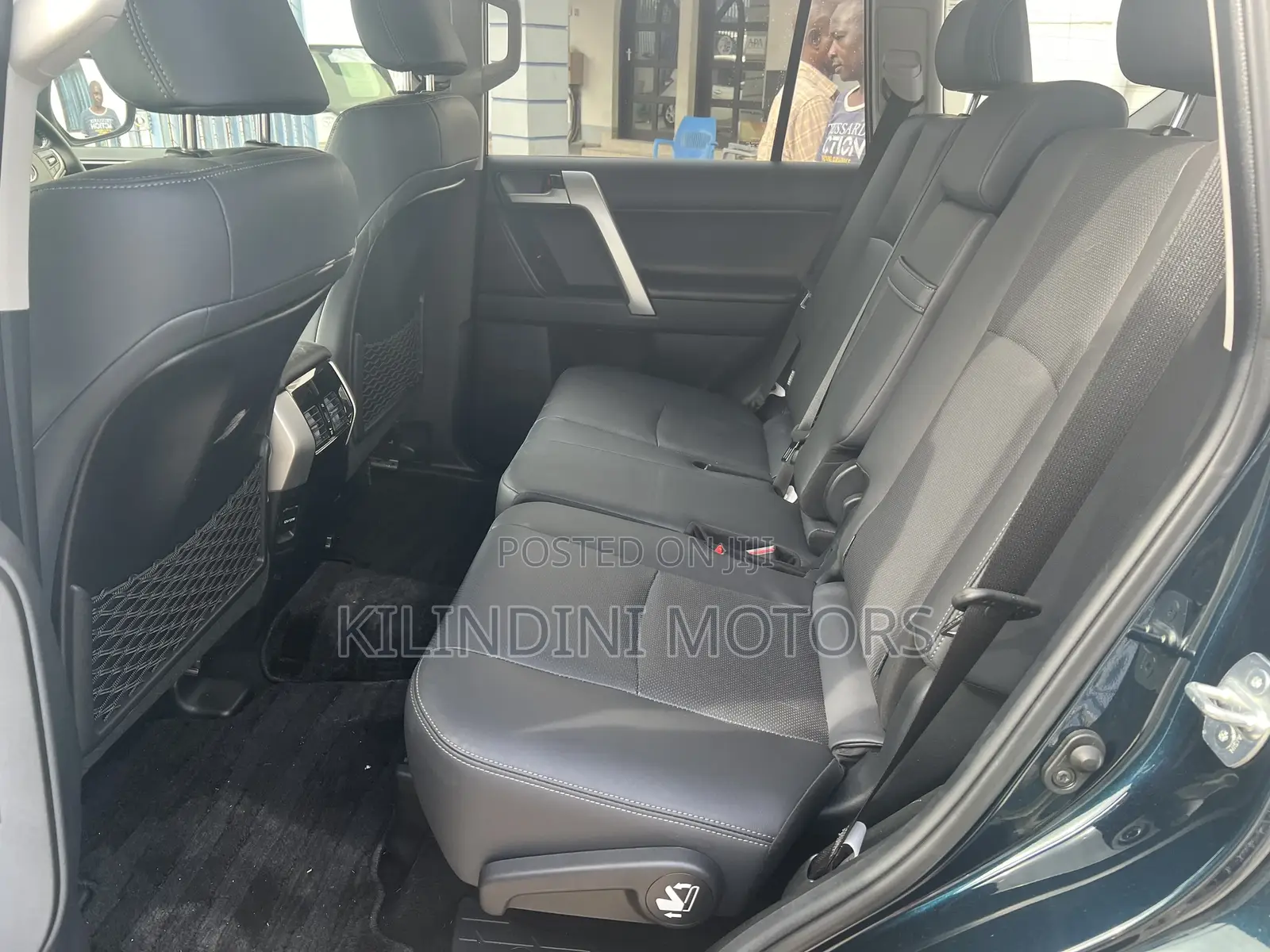 Toyota Land Cruiser Prado 2017 Black