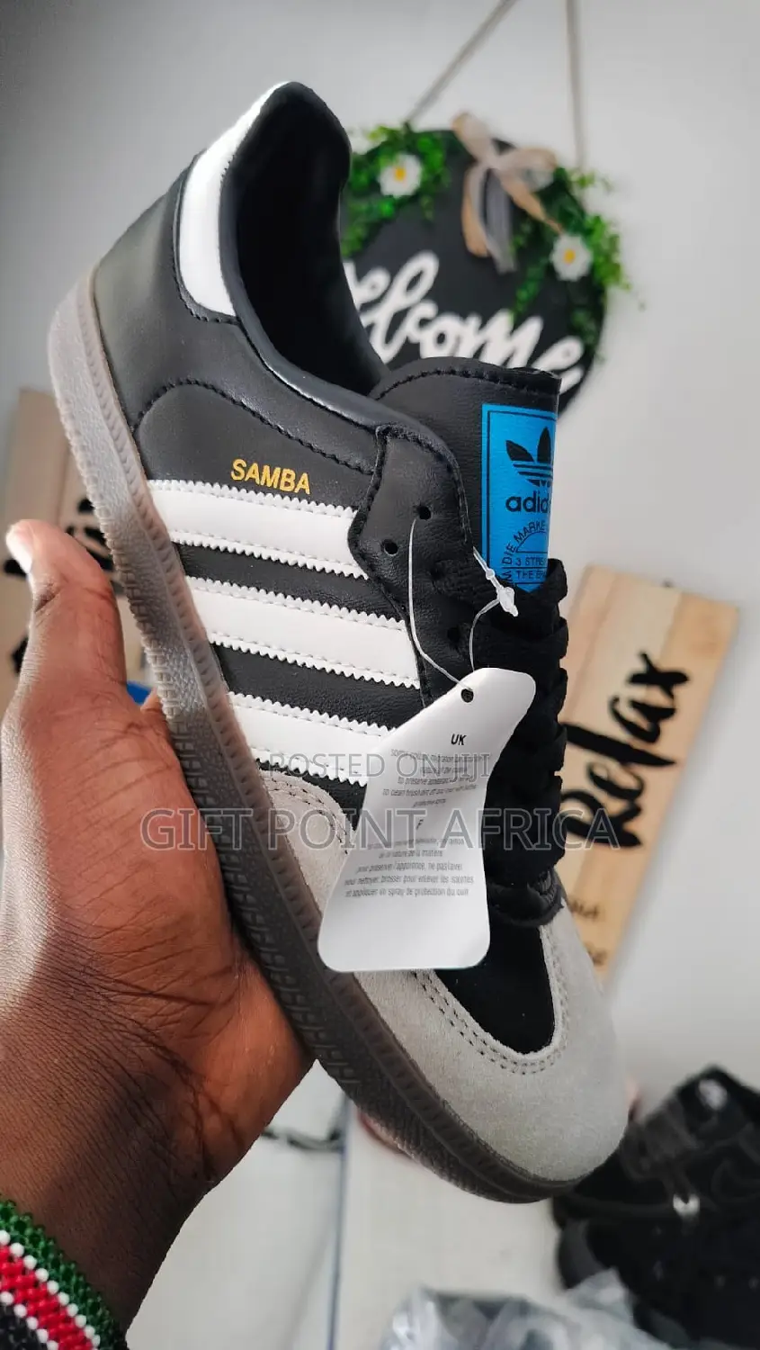 Samba Adidas Sneakers