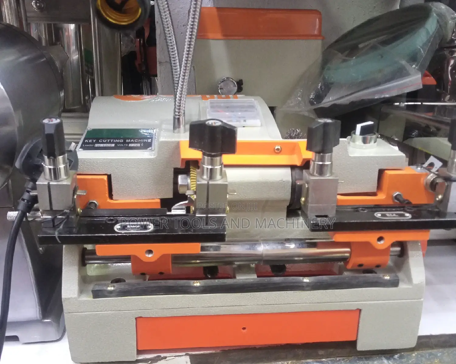 Key Cutting Machine