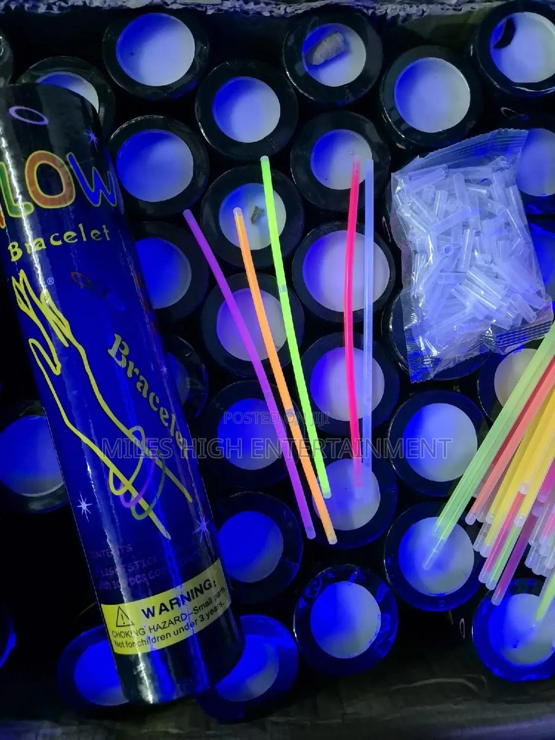 100 PCS Glow Sticks Glow Party