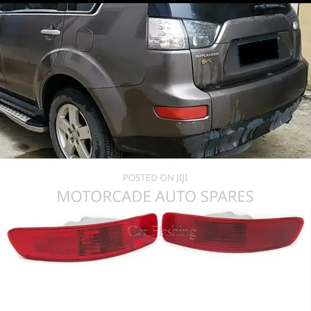 Mitsubishi Outlander 2007-2010 Bumper Reflector