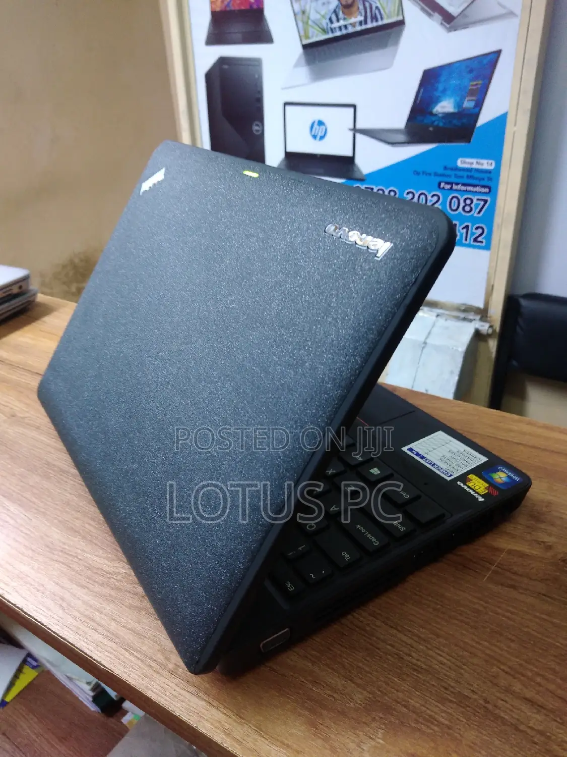 Laptop Lenovo ThinkPad X131e 4GB Intel Celeron HDD 320GB
