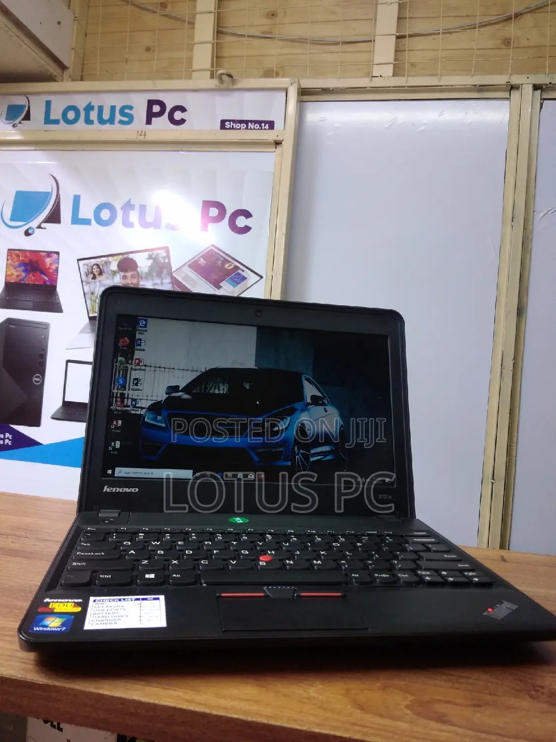 Laptop Lenovo ThinkPad X131e 4GB Intel Celeron HDD 320GB